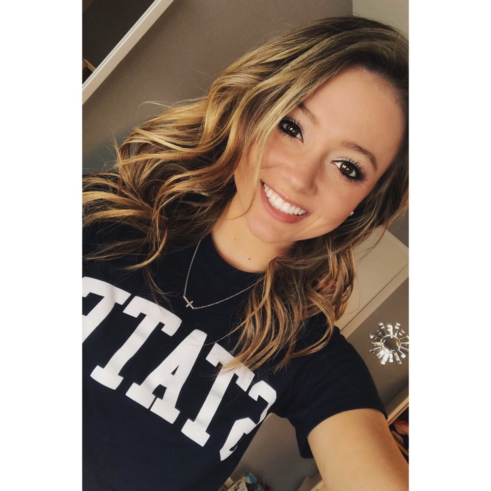 Meet your Posher, Elizabeth